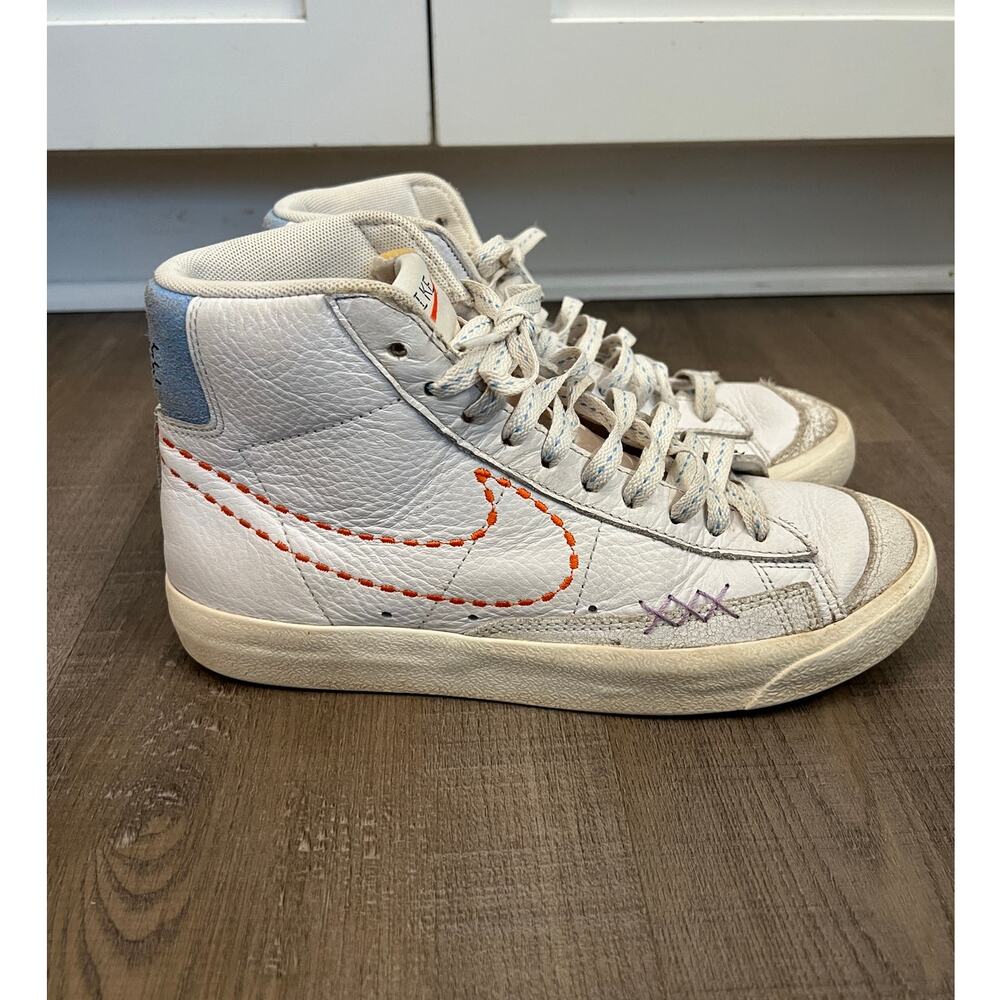Nike Women's Blazer Mid '77 Nike 101 High-top Sneakers